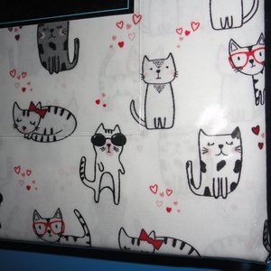 Cynthia Rowley Sheet Set, TWIN Size, NEW Cat Microfiber white red heart, H26